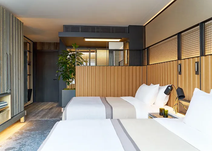 1 Hotel Brooklyn Bridge